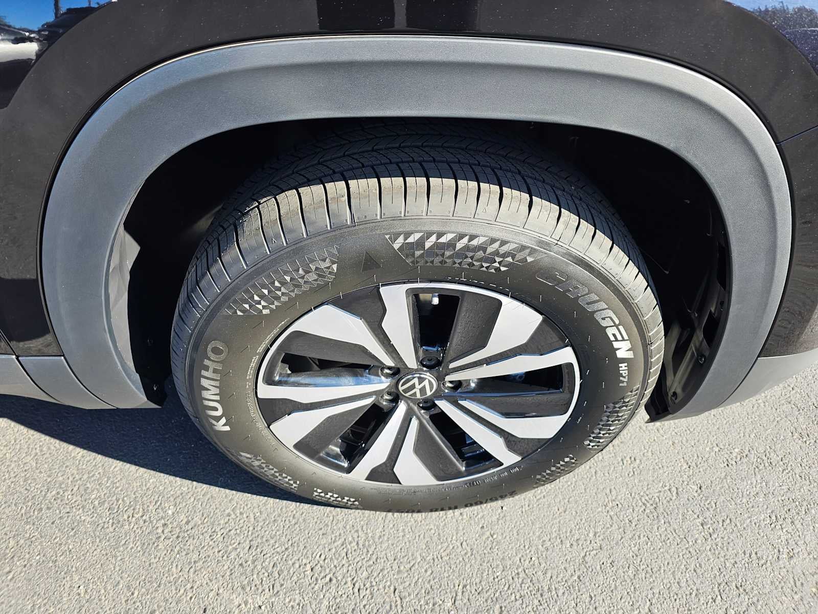 2025 Volkswagen Atlas 2.0T SE 4MOTION