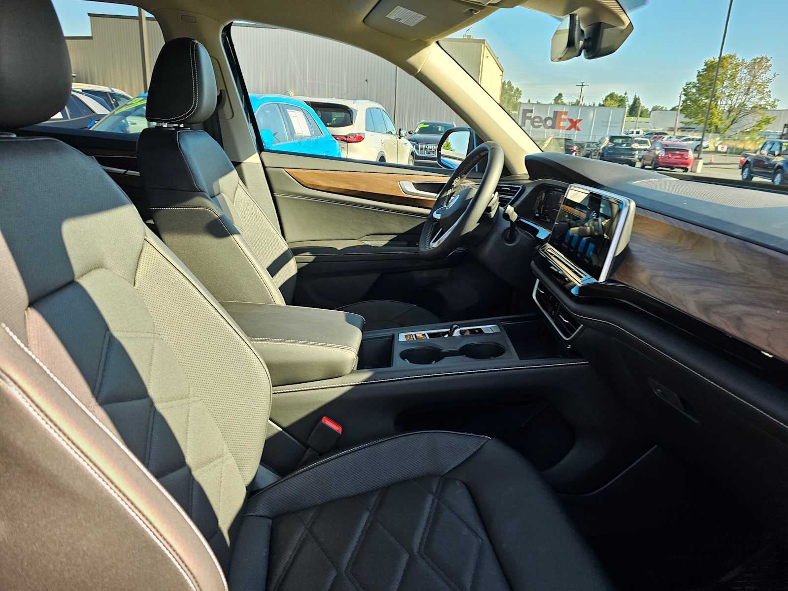 2025 Volkswagen Atlas 2.0T SE 4MOTION