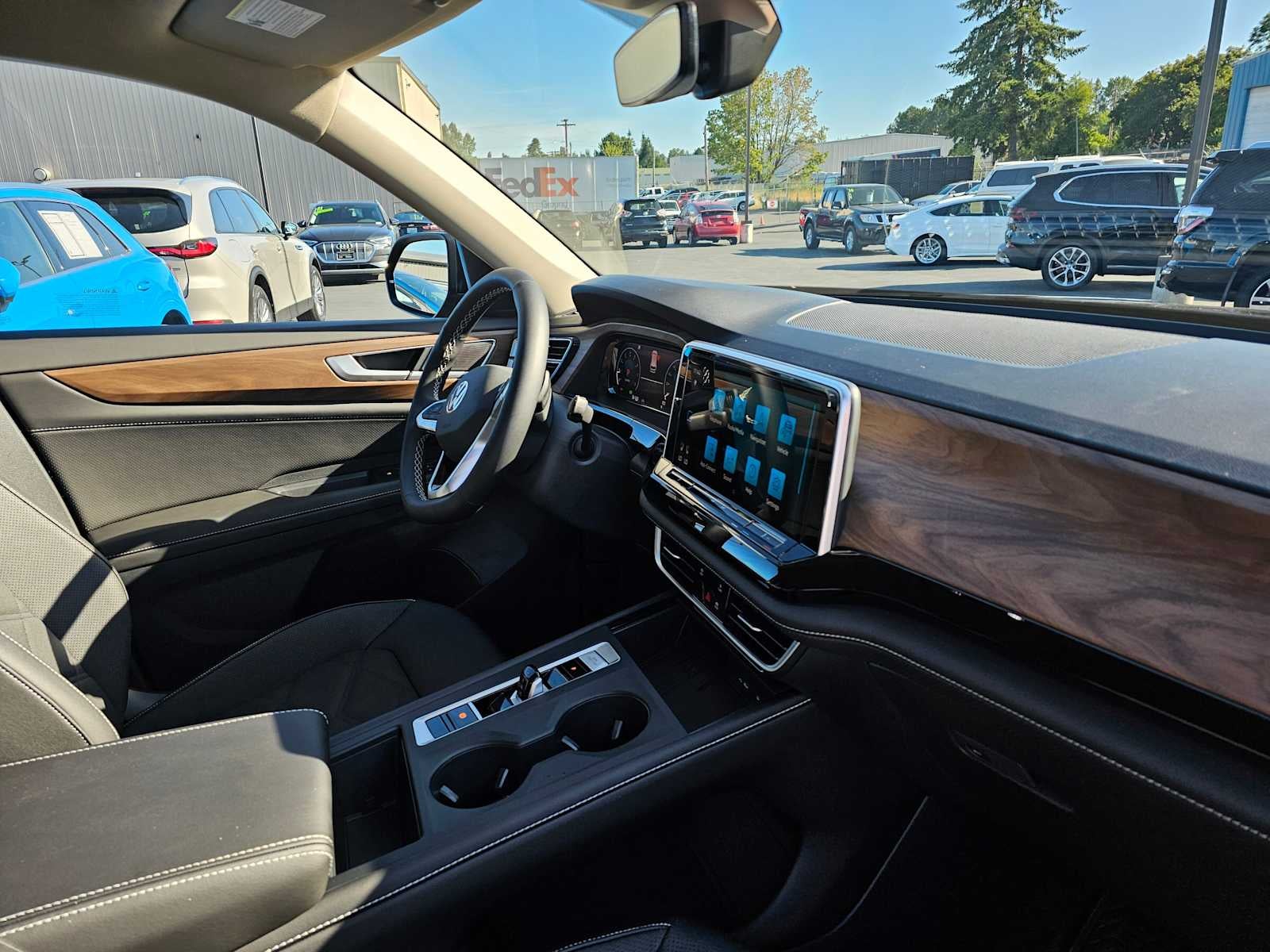 2025 Volkswagen Atlas 2.0T SE 4MOTION