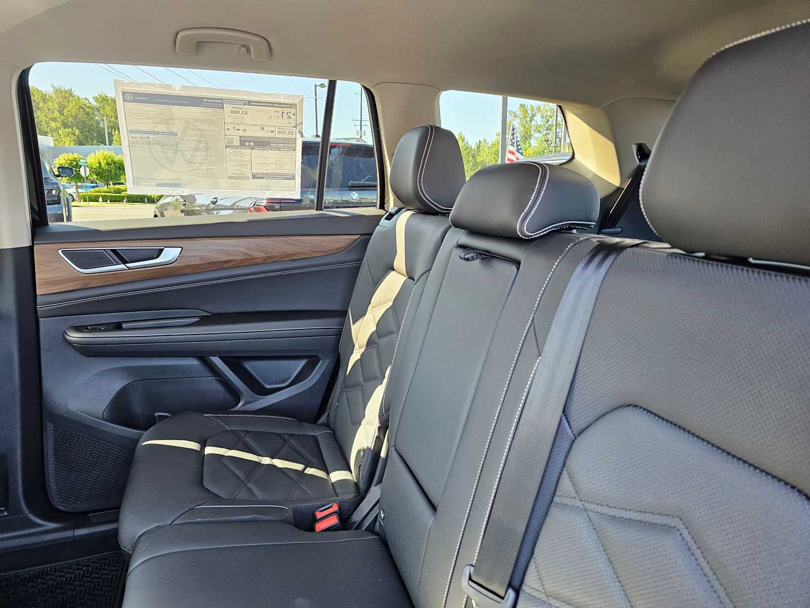 2025 Volkswagen Atlas 2.0T SE 4MOTION