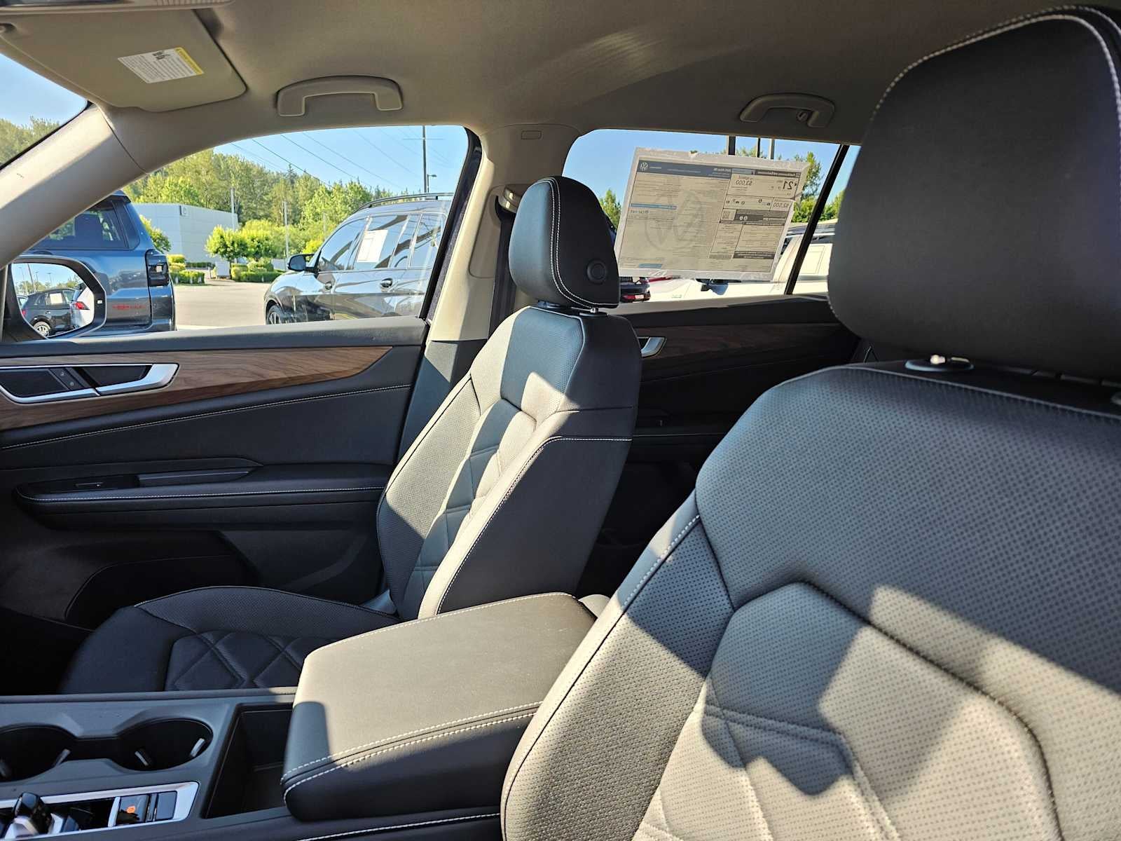 2025 Volkswagen Atlas 2.0T SE 4MOTION