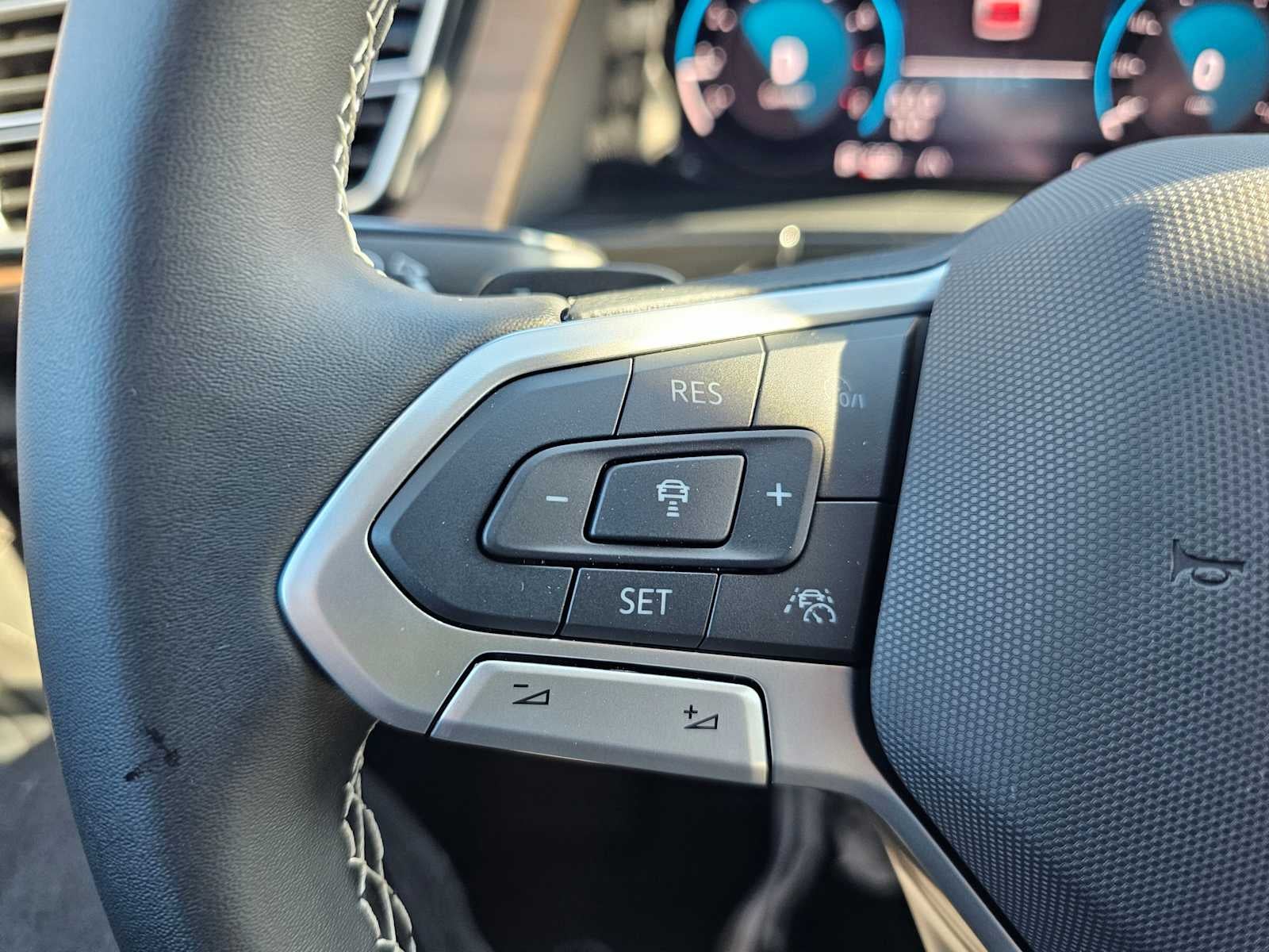 2025 Volkswagen Atlas 2.0T SE 4MOTION