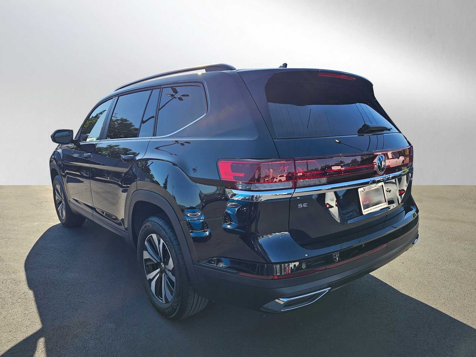 2025 Volkswagen Atlas 2.0T SE 4MOTION