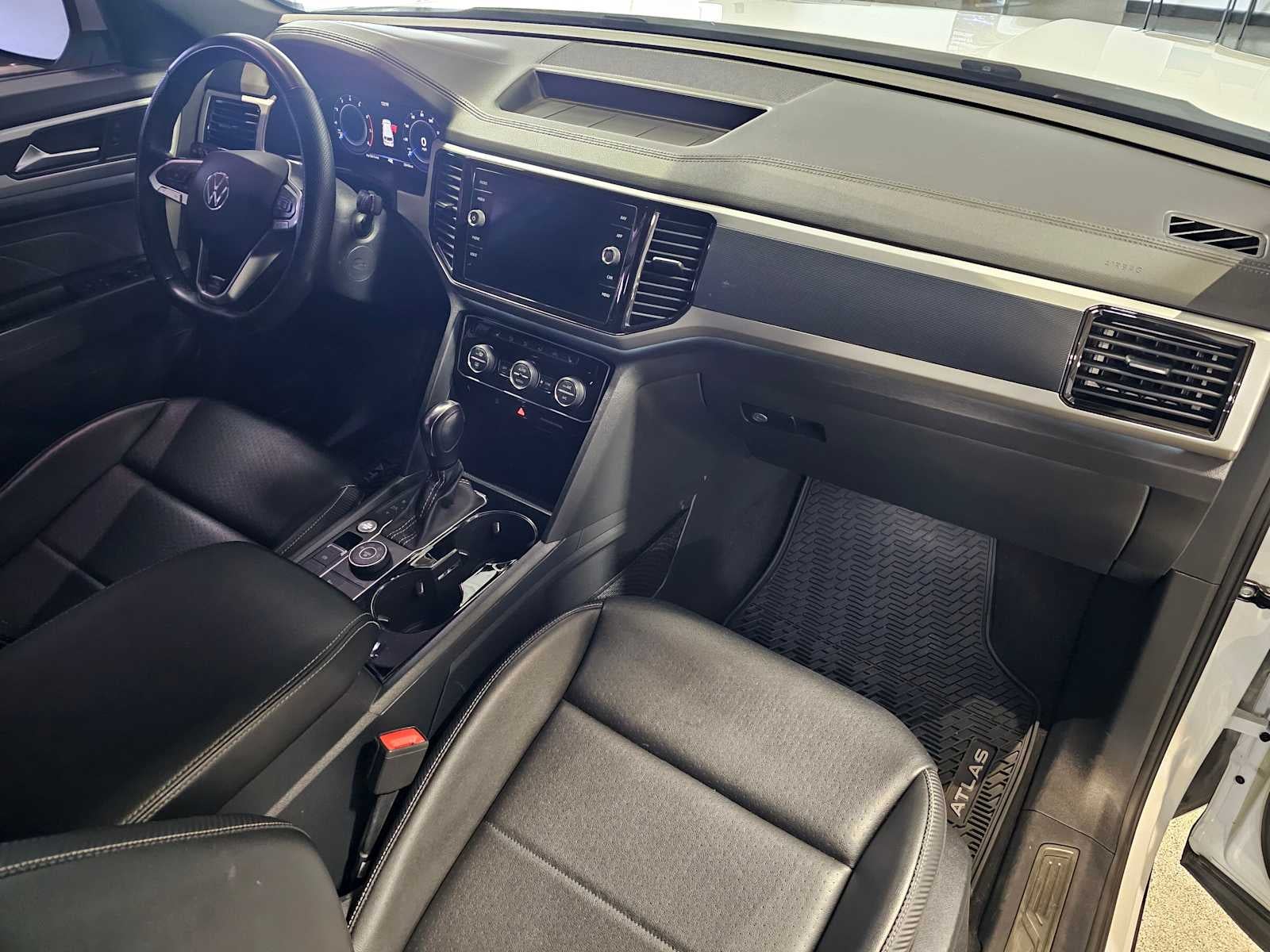 2022 Volkswagen Atlas Cross Sport 3.6L V6 SEL R-Line 4MOTION