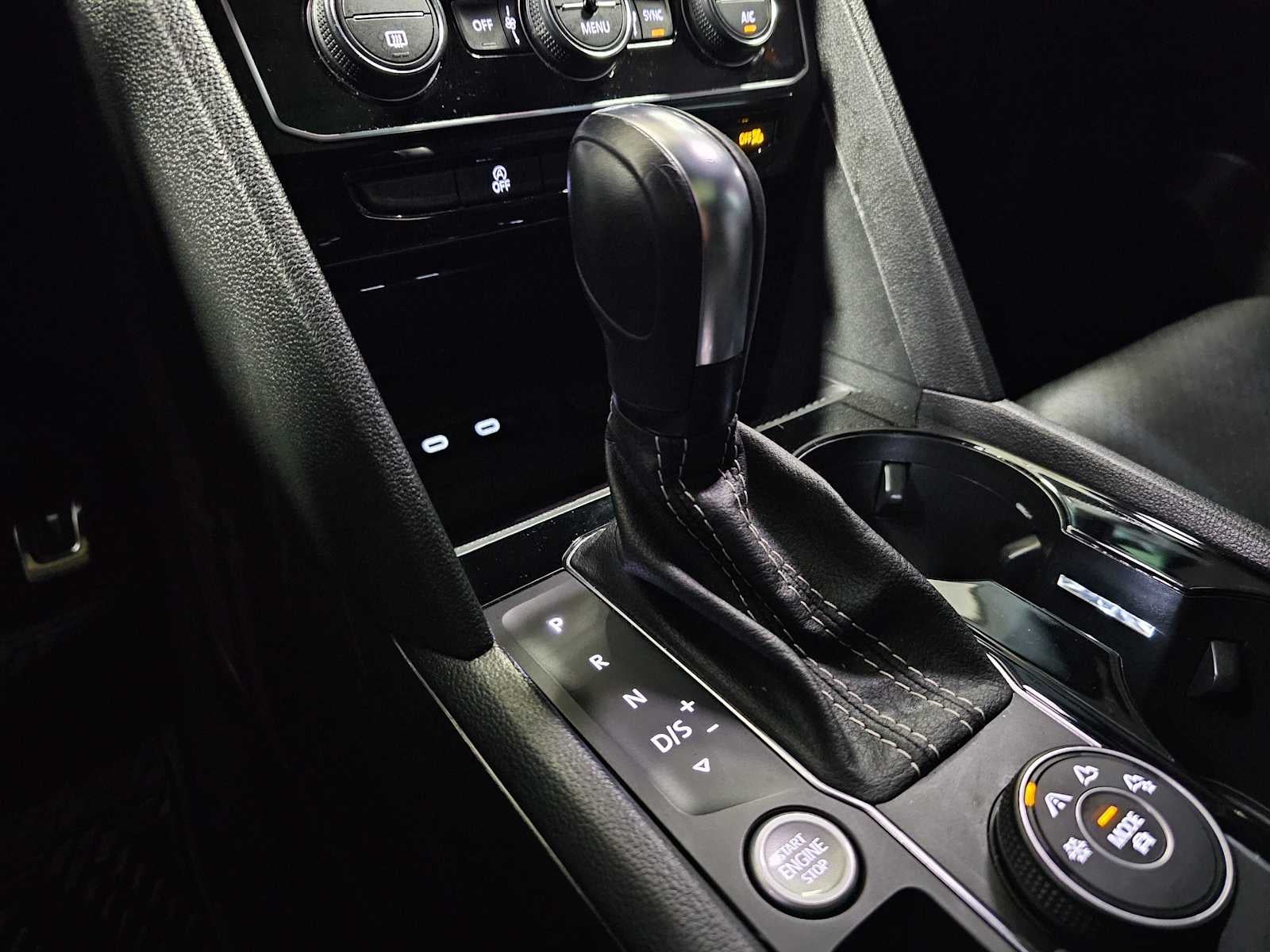 2022 Volkswagen Atlas Cross Sport 3.6L V6 SEL R-Line 4MOTION