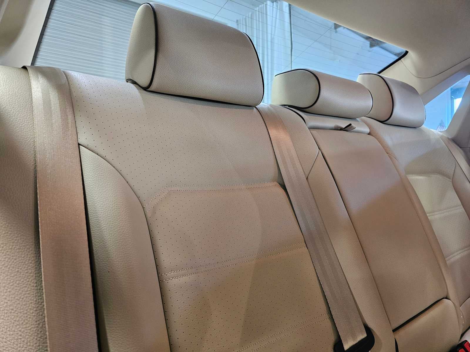 2018 Volkswagen Passat 2.0T SE w/Technology Auto