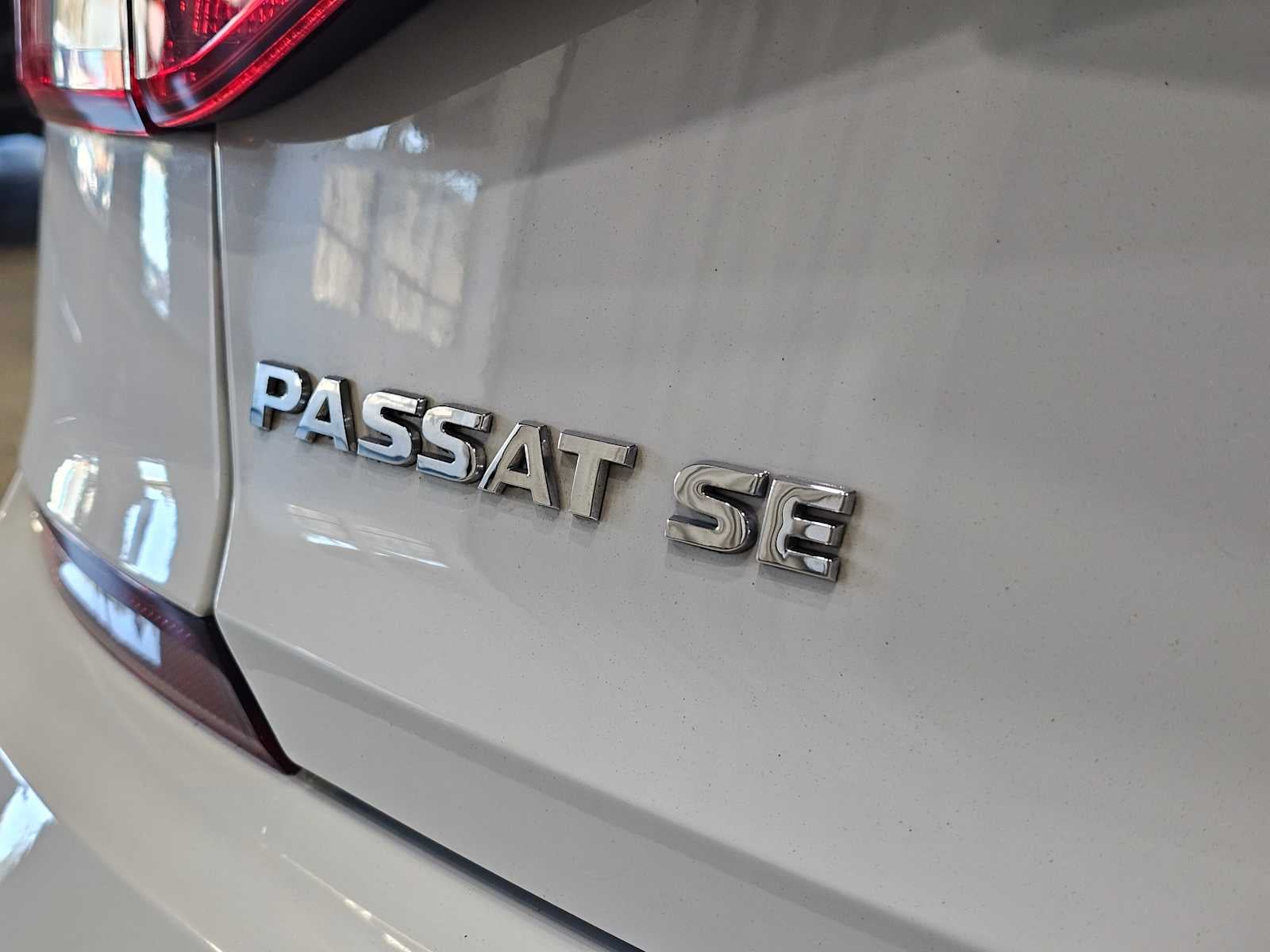 2018 Volkswagen Passat 2.0T SE w/Technology Auto