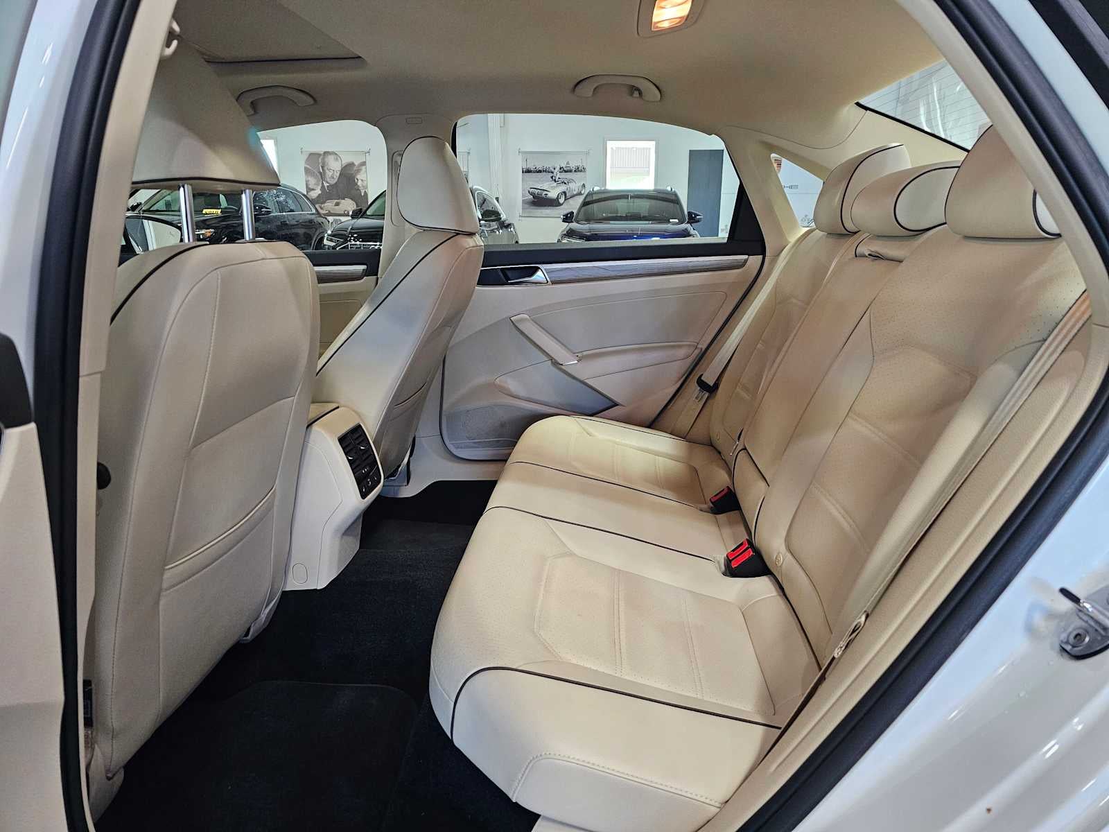 2018 Volkswagen Passat 2.0T SE w/Technology Auto