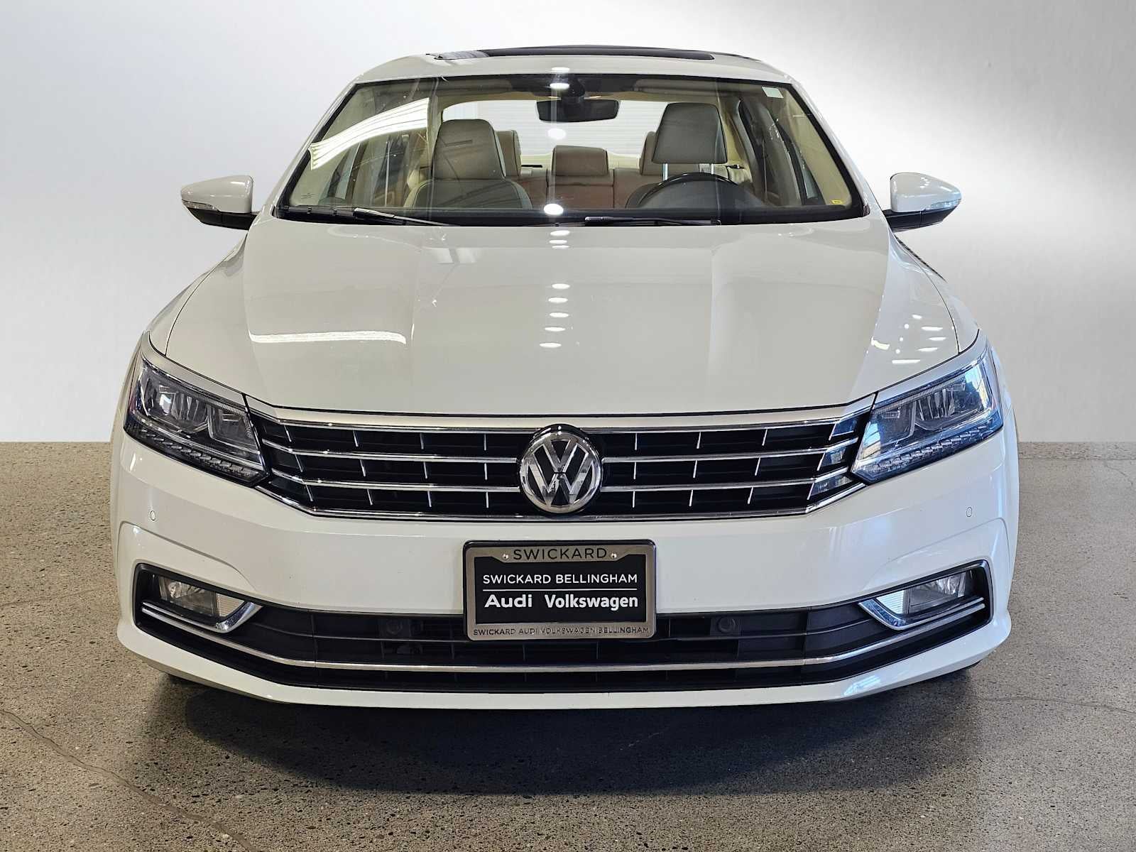2018 Volkswagen Passat 2.0T SE w/Technology Auto