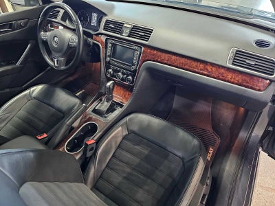 2013 Volkswagen Passat 4dr Sdn 2.0L DSG TDI SEL Premium