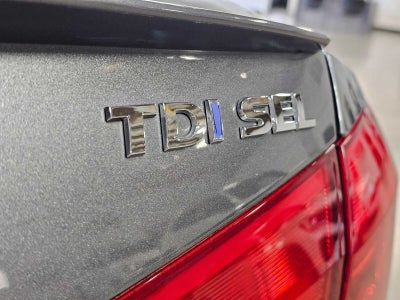 2013 Volkswagen Passat 4dr Sdn 2.0L DSG TDI SEL Premium