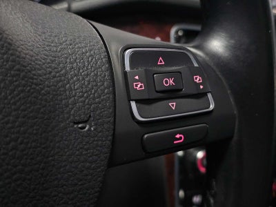 2013 Volkswagen Passat 4dr Sdn 2.0L DSG TDI SEL Premium