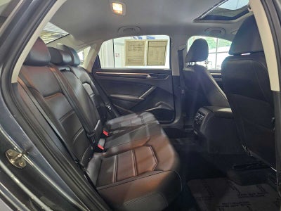 2019 Volkswagen Passat 2.0T SE R-Line