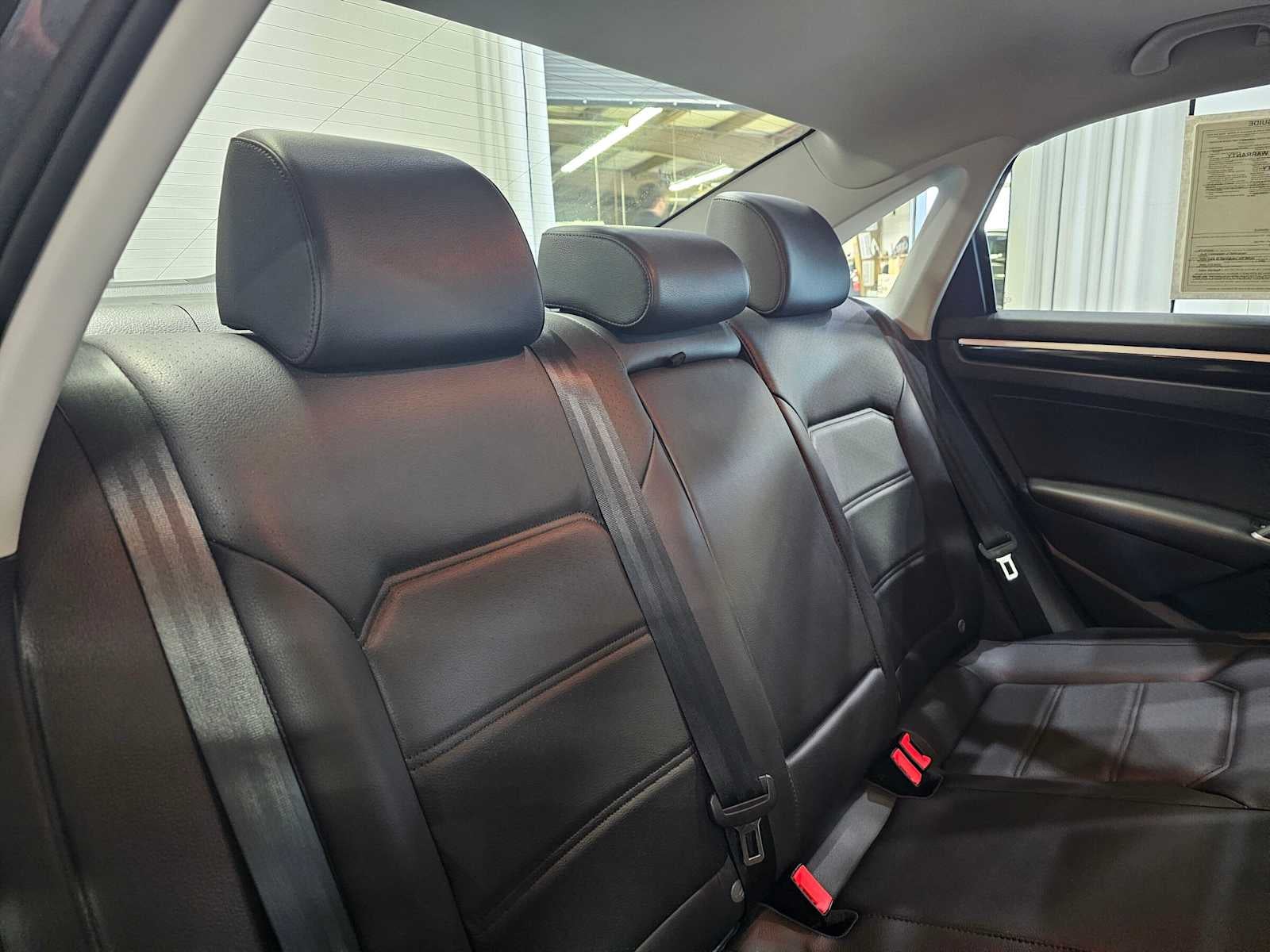 2019 Volkswagen Passat 2.0T SE R-Line
