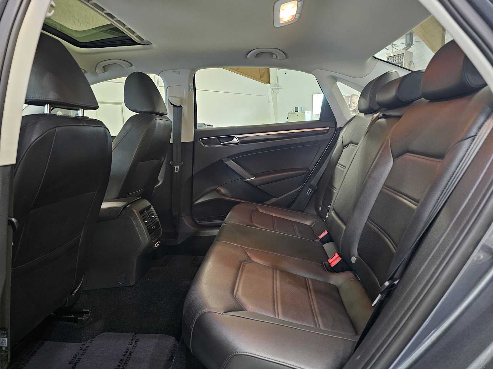 2019 Volkswagen Passat 2.0T SE R-Line