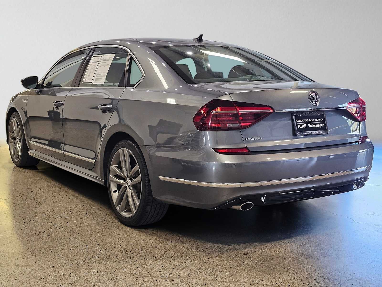 2019 Volkswagen Passat 2.0T SE R-Line