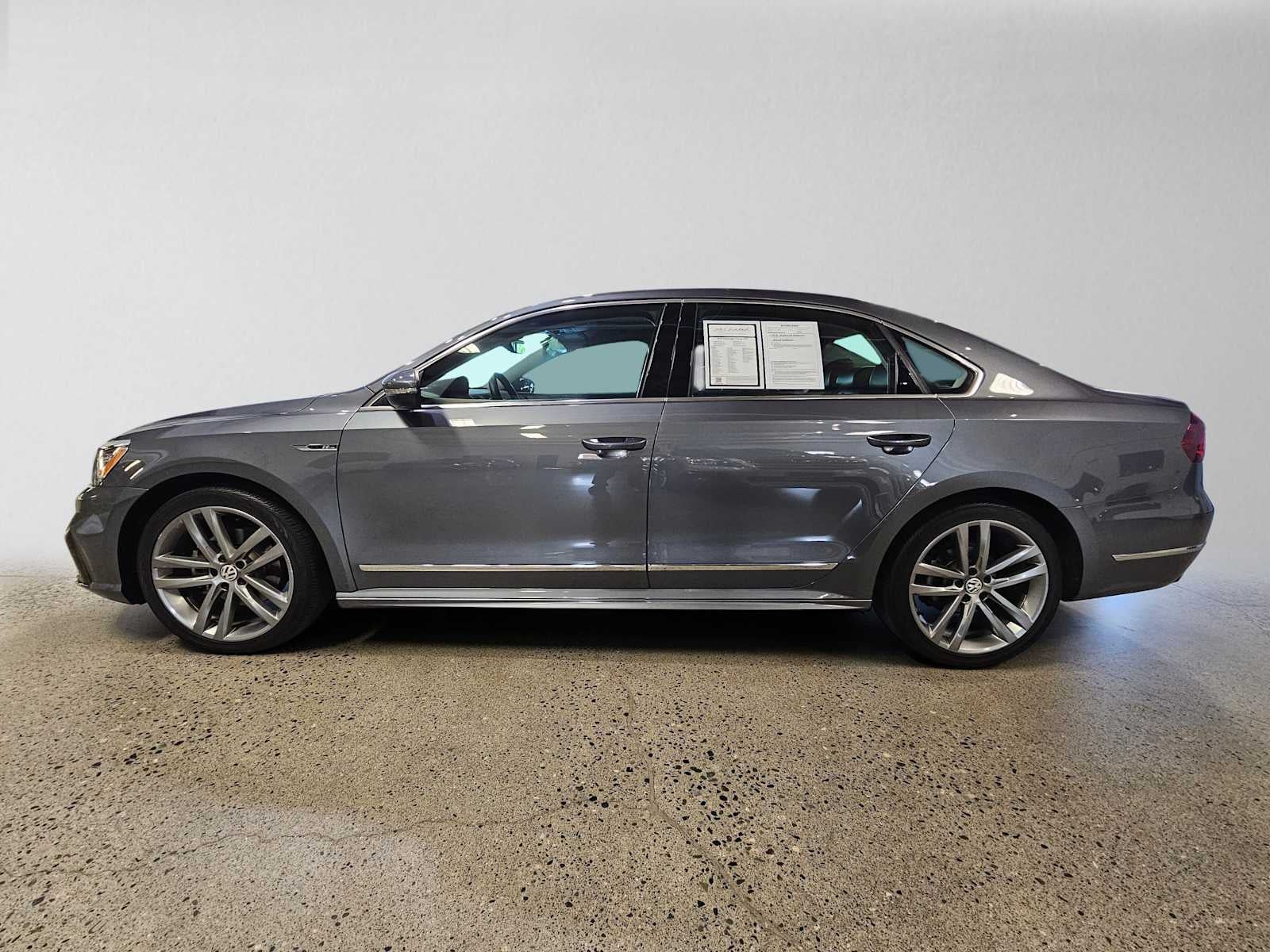 2019 Volkswagen Passat 2.0T SE R-Line