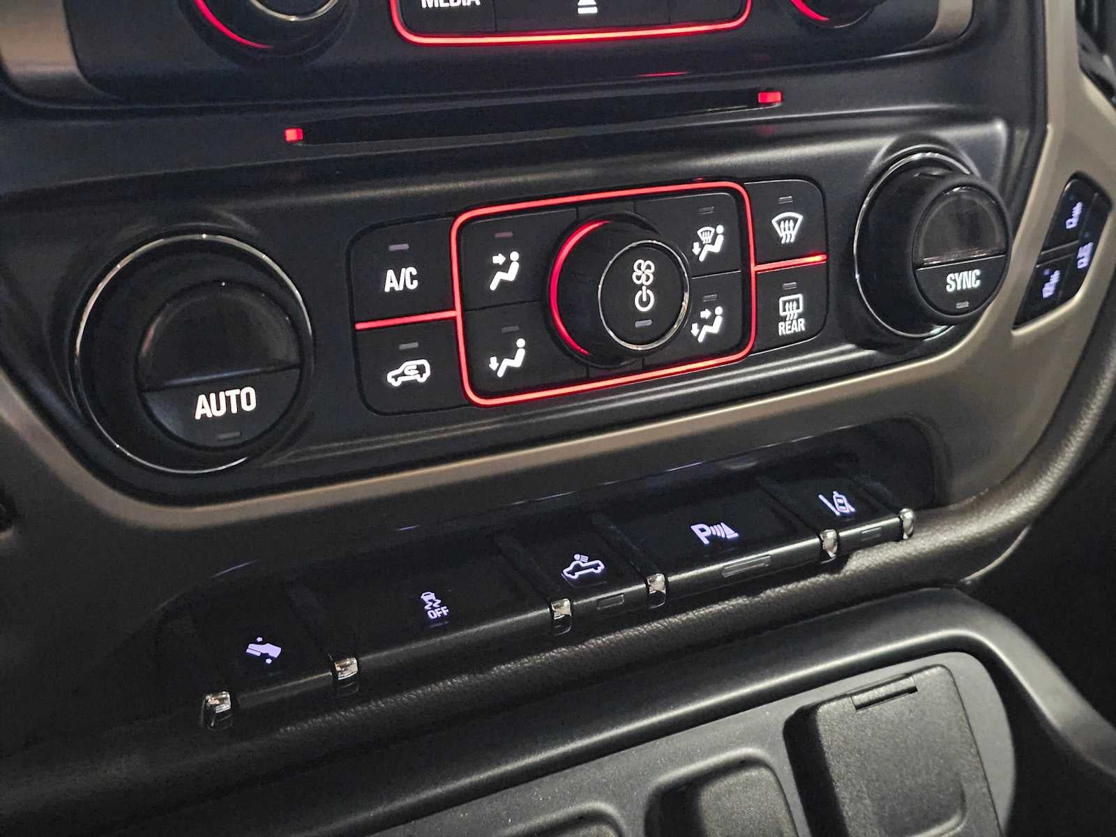 2014 GMC Sierra 1500 4WD Crew Cab 143.5 Denali