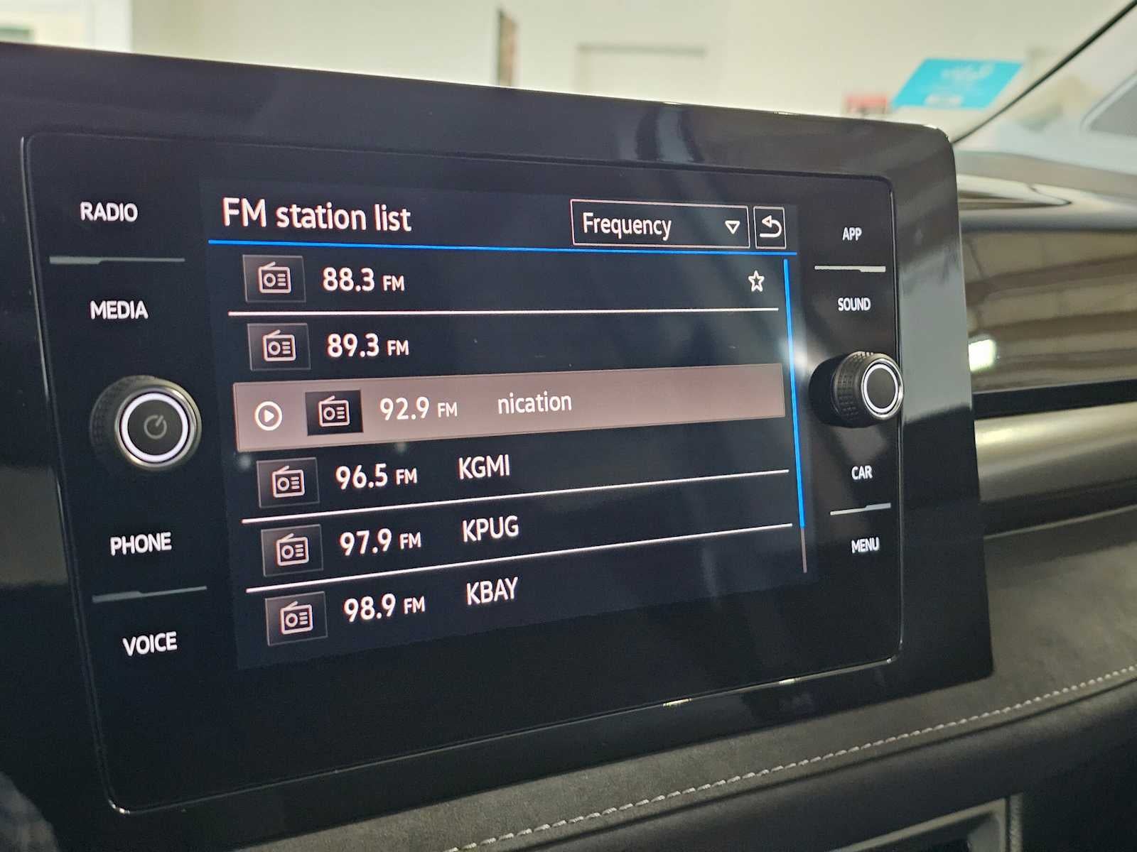 2025 Volkswagen Taos SE Black 4MOTION