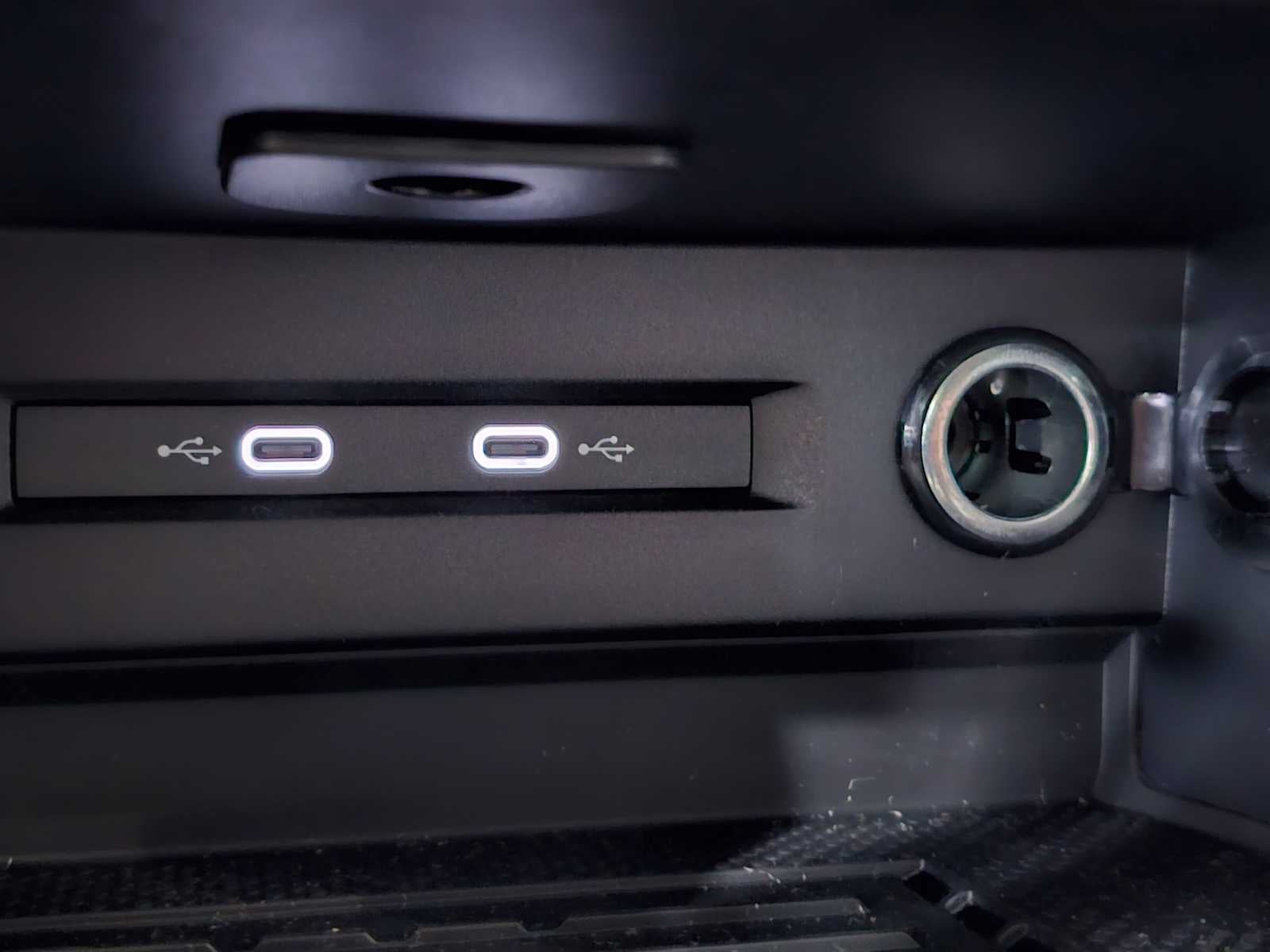 2025 Volkswagen Taos SE Black 4MOTION