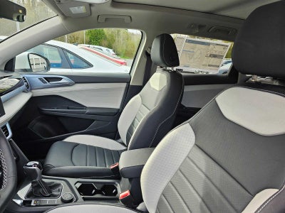 2025 Volkswagen Taos SEL 4MOTION