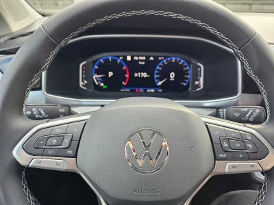 2025 Volkswagen Taos SEL 4MOTION
