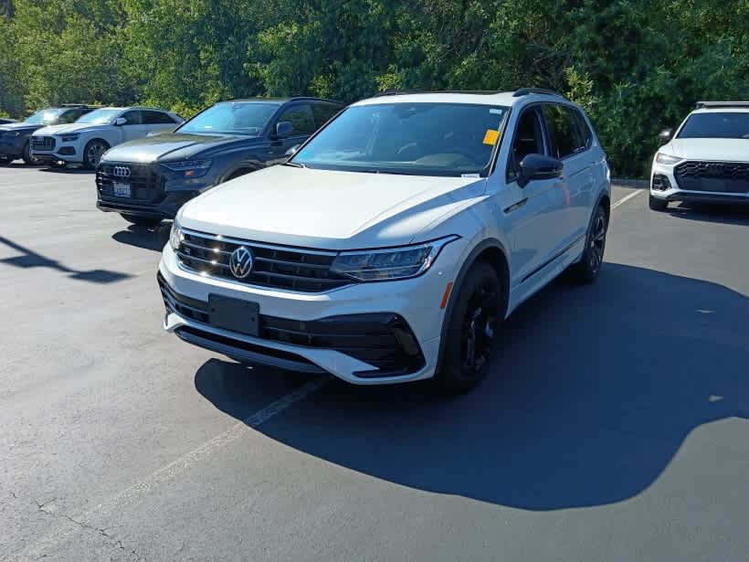 2023 Volkswagen Tiguan 2.0T SE R-Line Black 4MOTION