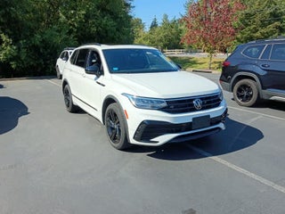 2023 Volkswagen Tiguan 2.0T SE R-Line Black 4MOTION