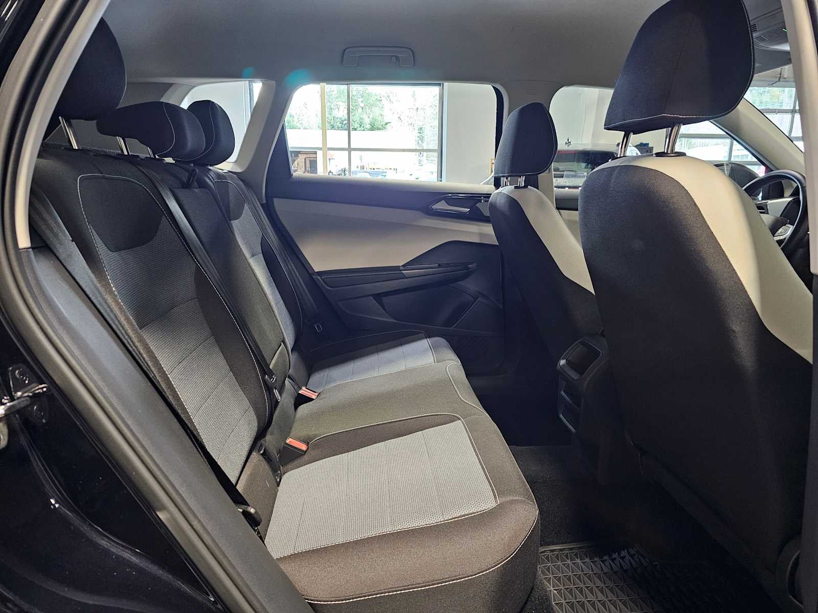 2025 Volkswagen Taos S 4MOTION