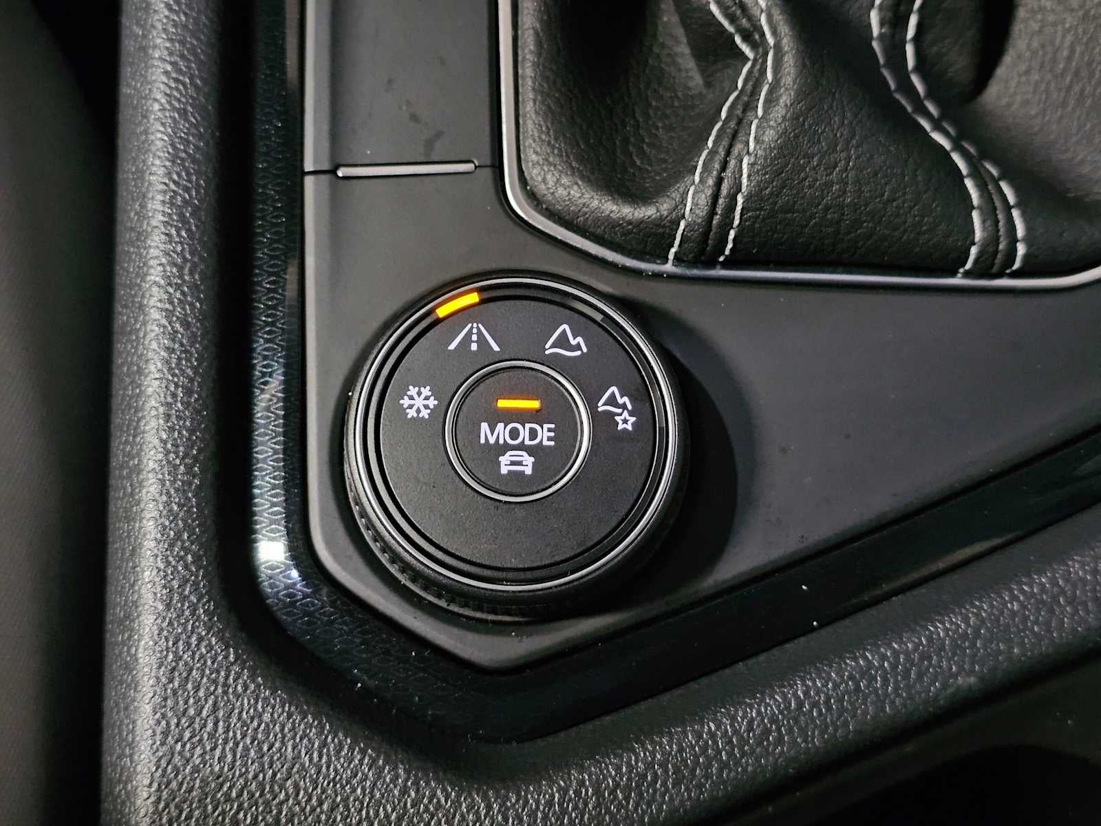 2025 Volkswagen Taos S 4MOTION