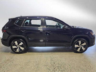 2025 Volkswagen Taos S 4MOTION