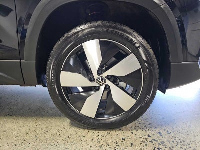 2025 Volkswagen Taos S 4MOTION