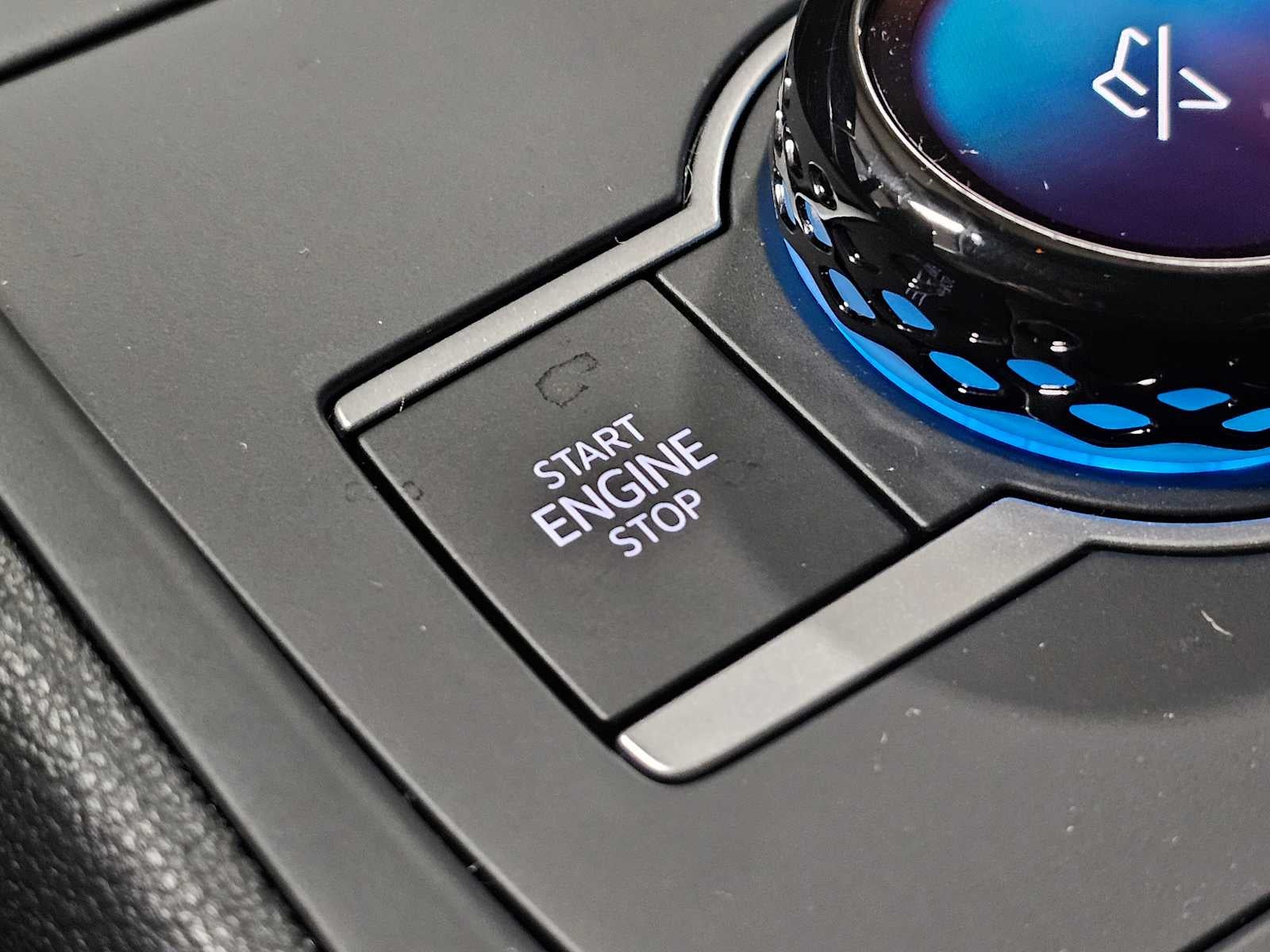 2025 Volkswagen Tiguan 2.0T S 4MOTION