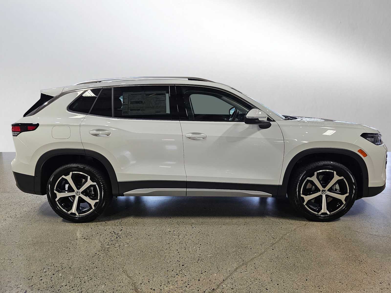 2026 Volkswagen Tiguan 2.0T SE 4MOTION