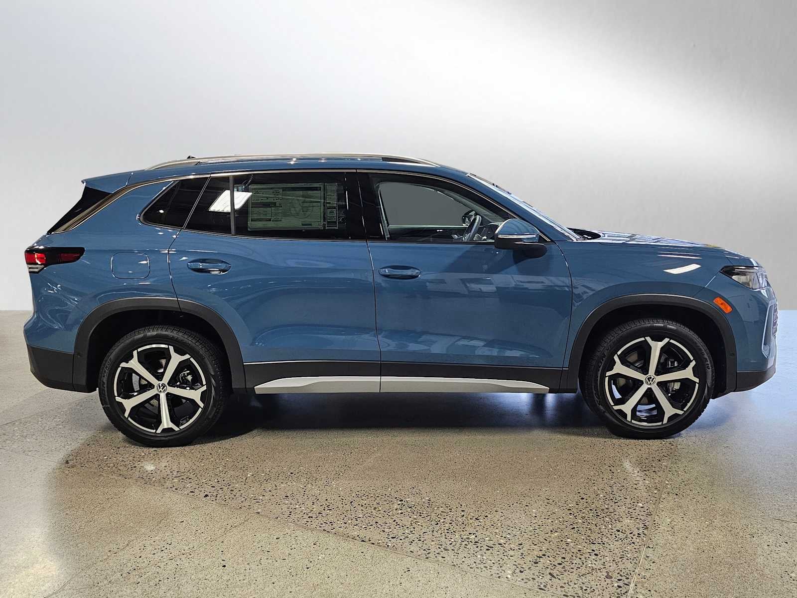 2026 Volkswagen Tiguan 2.0T SE 4MOTION