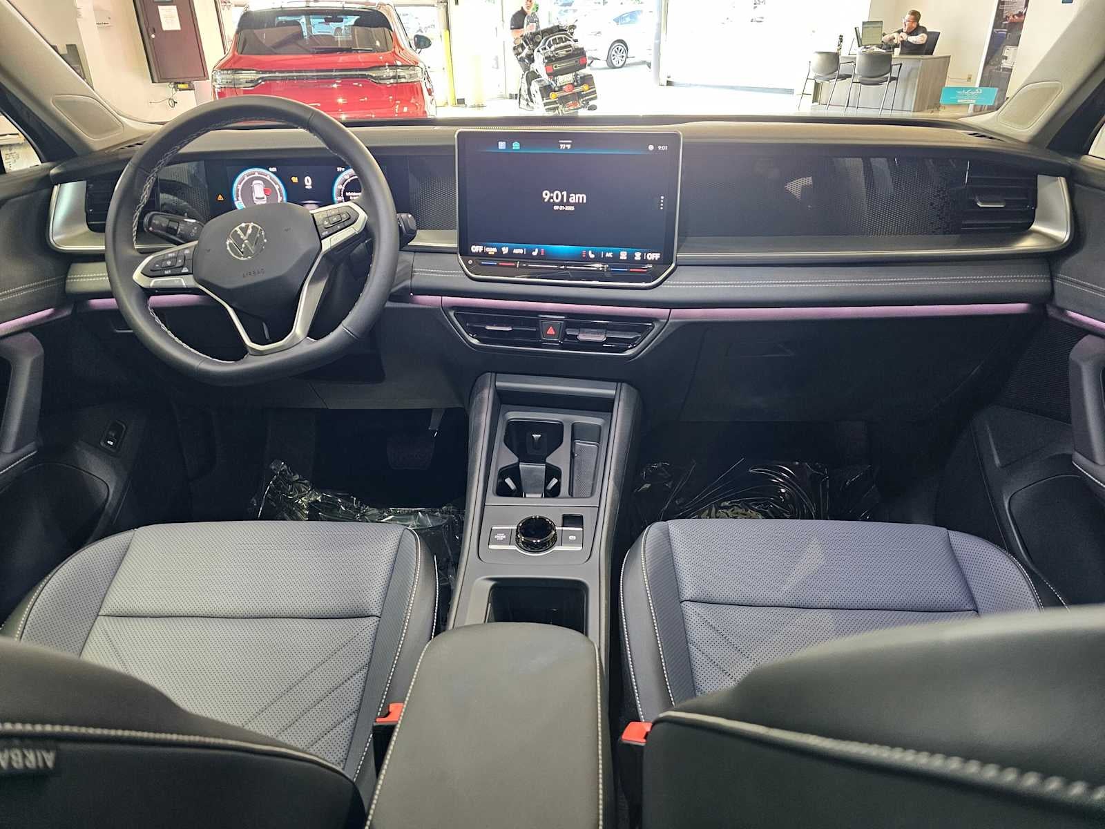 2025 Volkswagen Tiguan 2.0T SE FWD