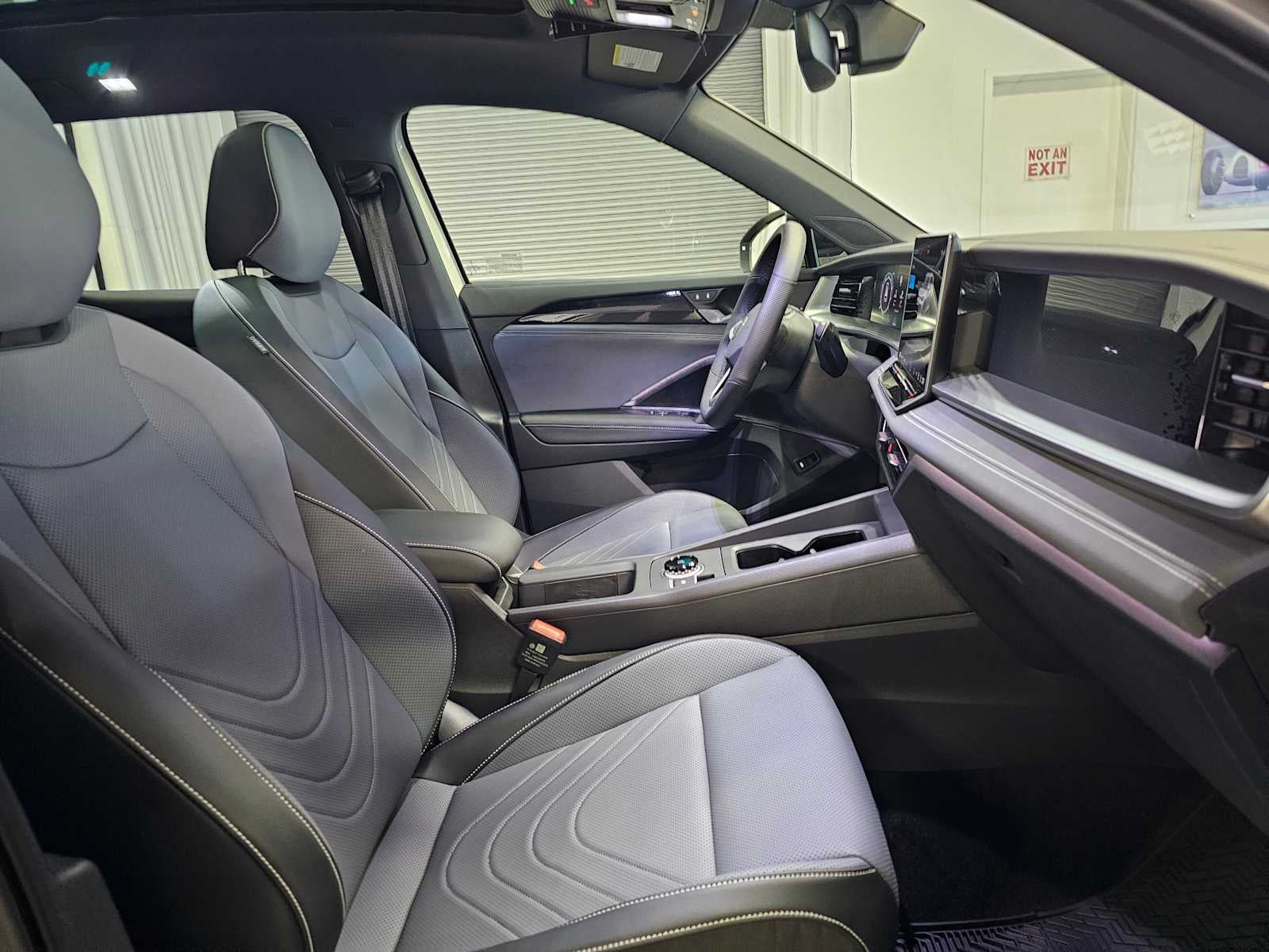 2026 Volkswagen Tiguan 2.0T SE R-Line Black 4MOTION