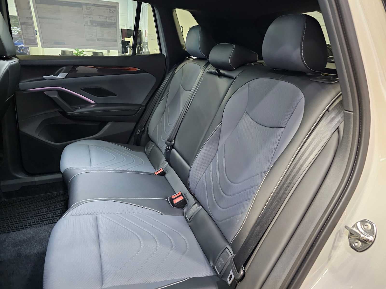 2026 Volkswagen Tiguan 2.0T SE R-Line Black 4MOTION