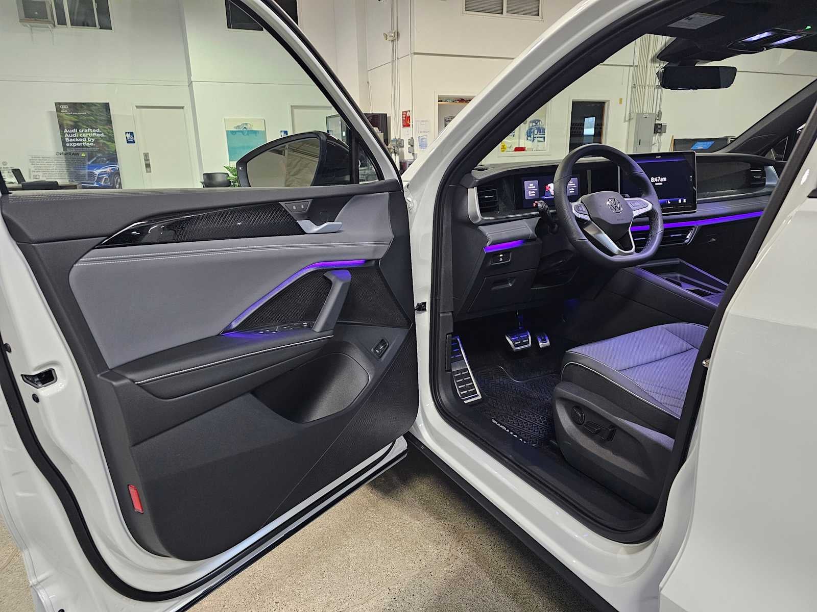 2026 Volkswagen Tiguan 2.0T SE R-Line Black 4MOTION