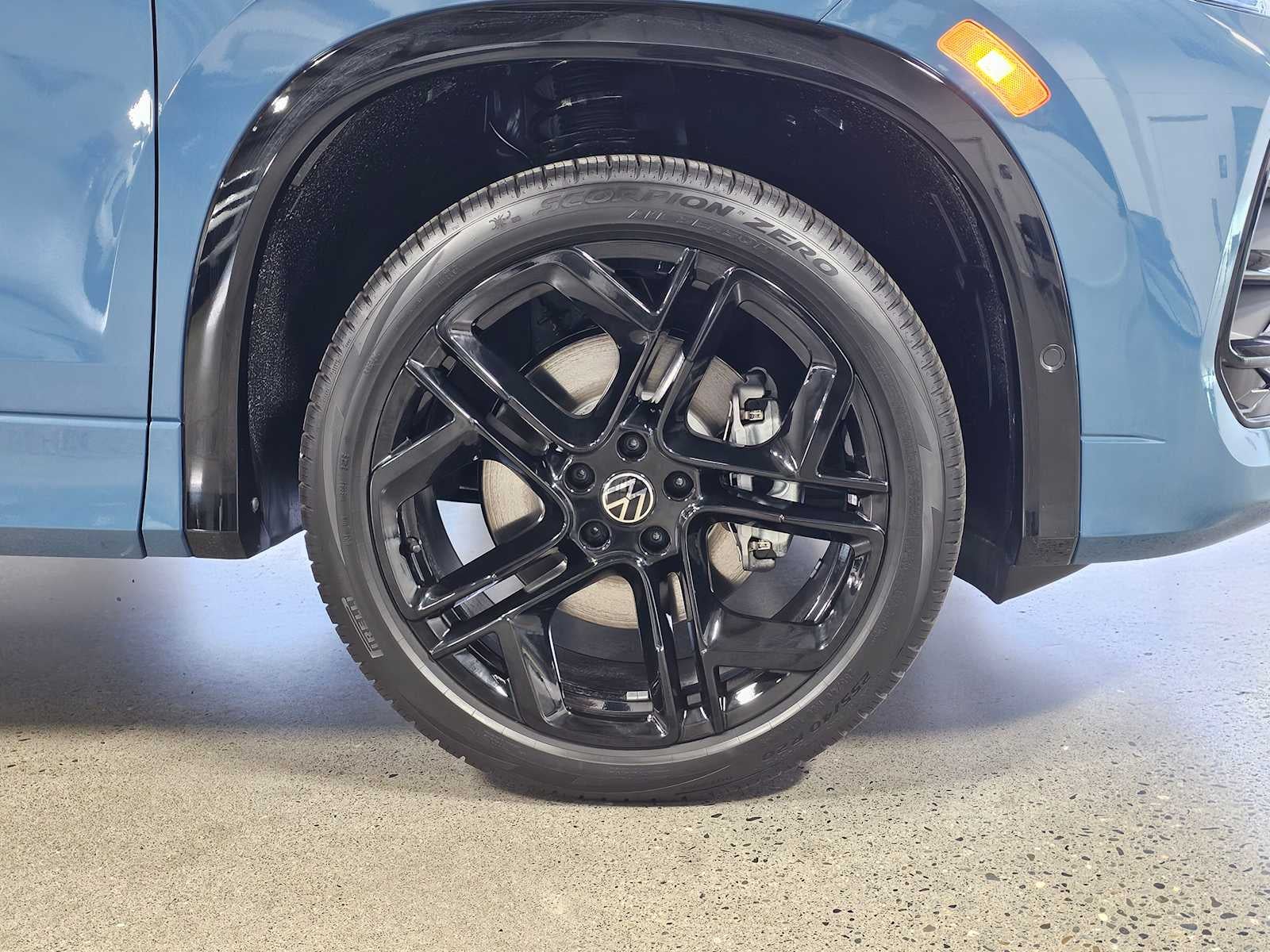 2026 Volkswagen Tiguan 2.0T SE R-Line Black 4MOTION