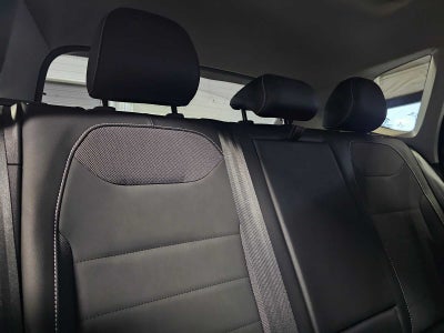 2022 Volkswagen Taos SE 4MOTION