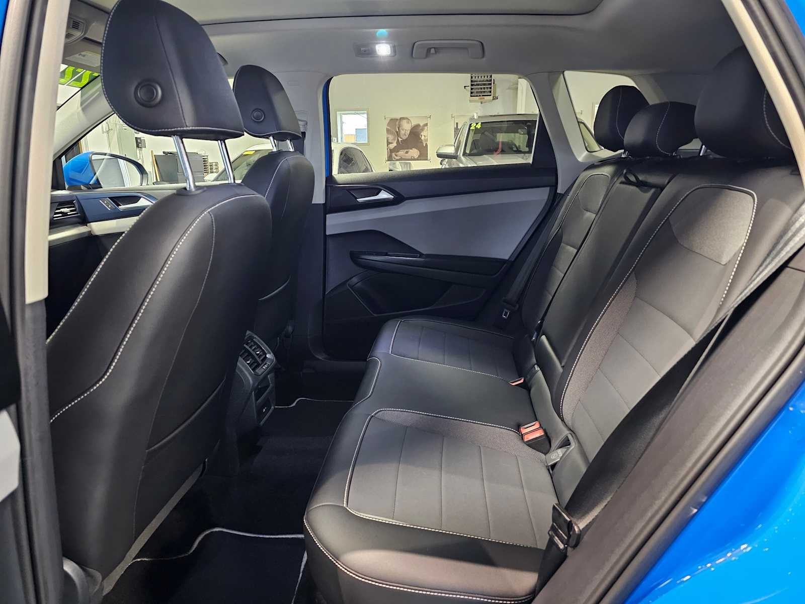 2022 Volkswagen Taos SE 4MOTION