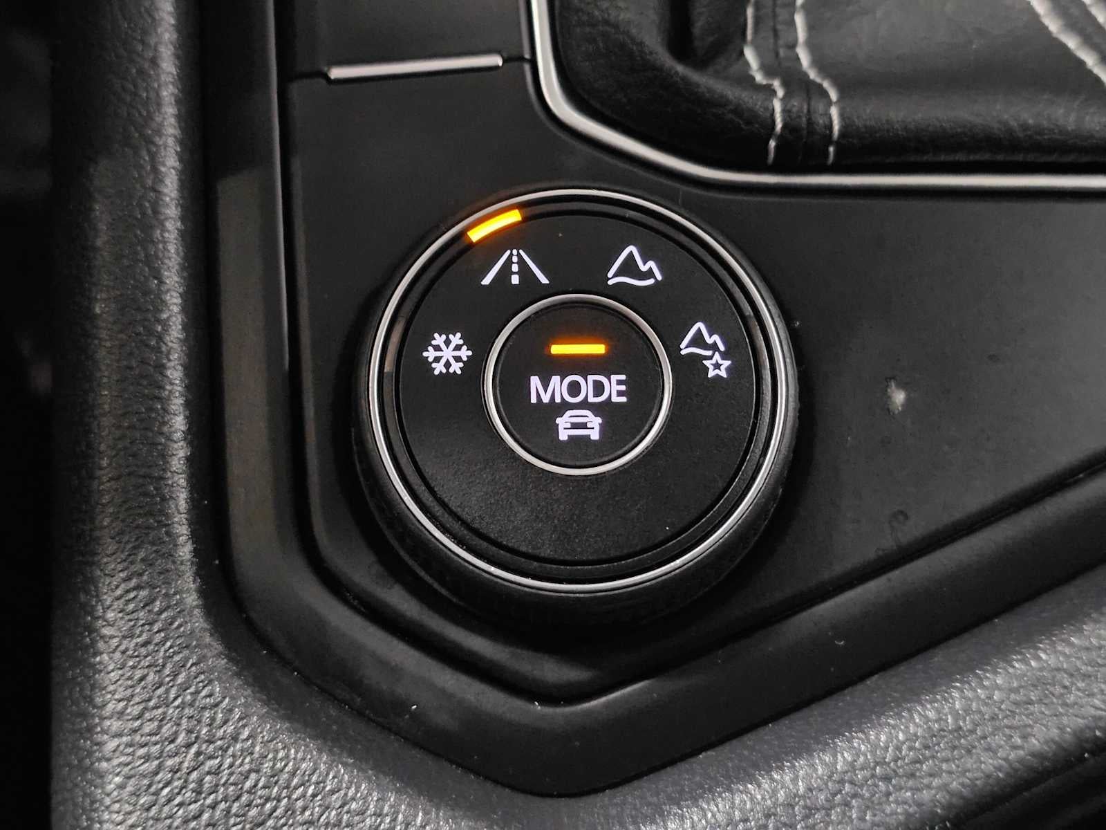 2022 Volkswagen Taos SE 4MOTION