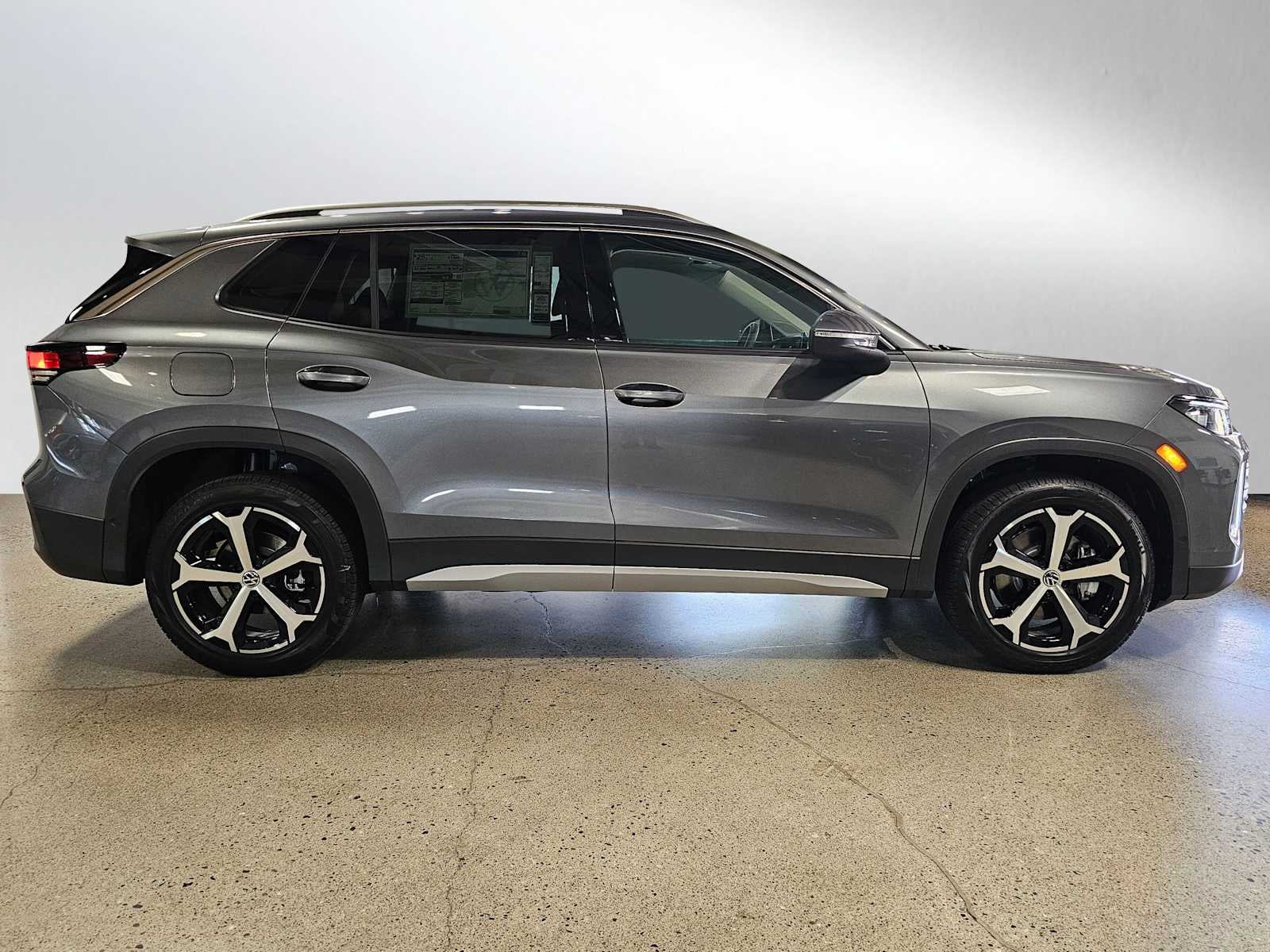 2026 Volkswagen Tiguan 2.0T SE 4MOTION