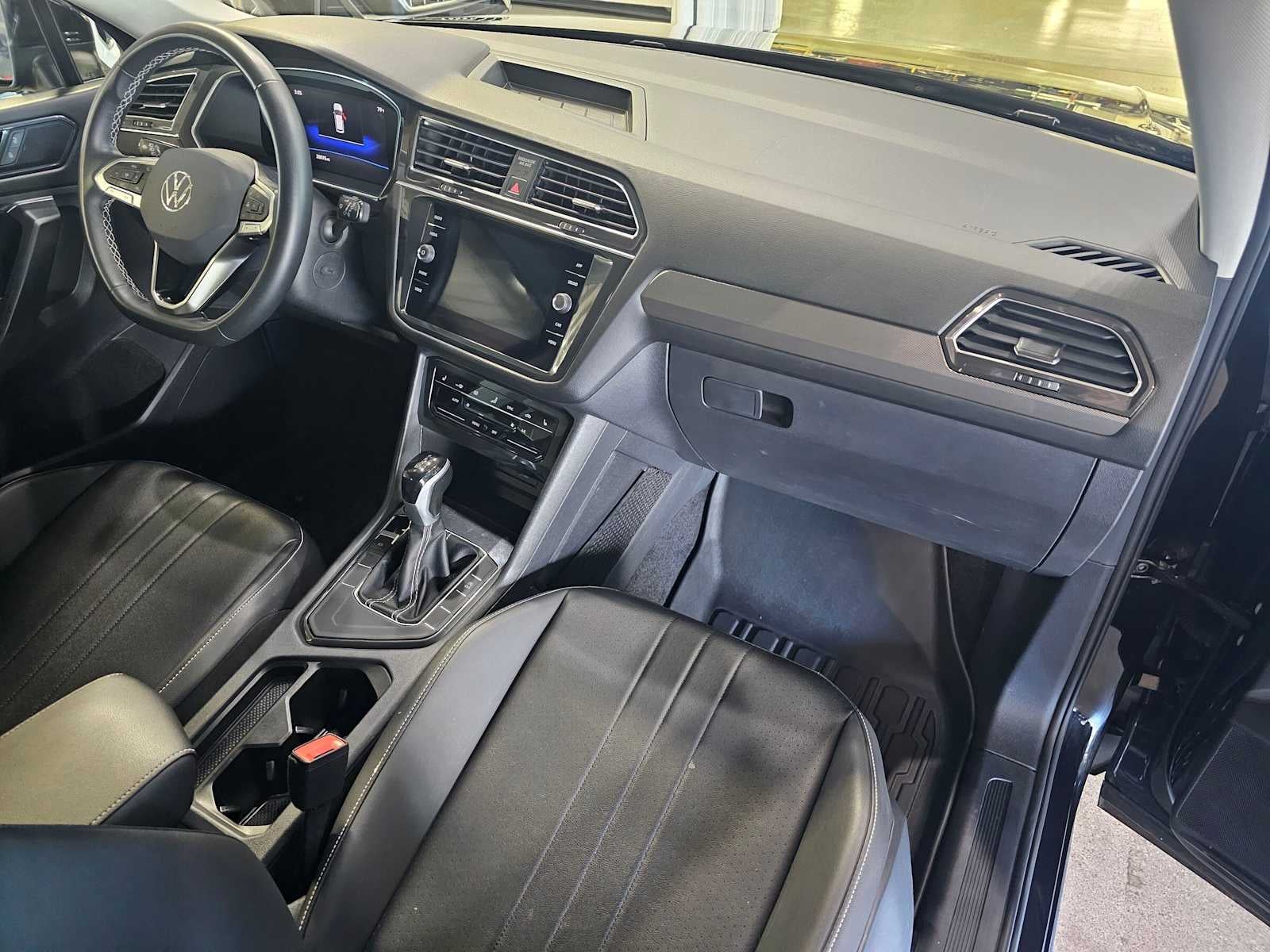 2023 Volkswagen Tiguan 2.0T SE FWD