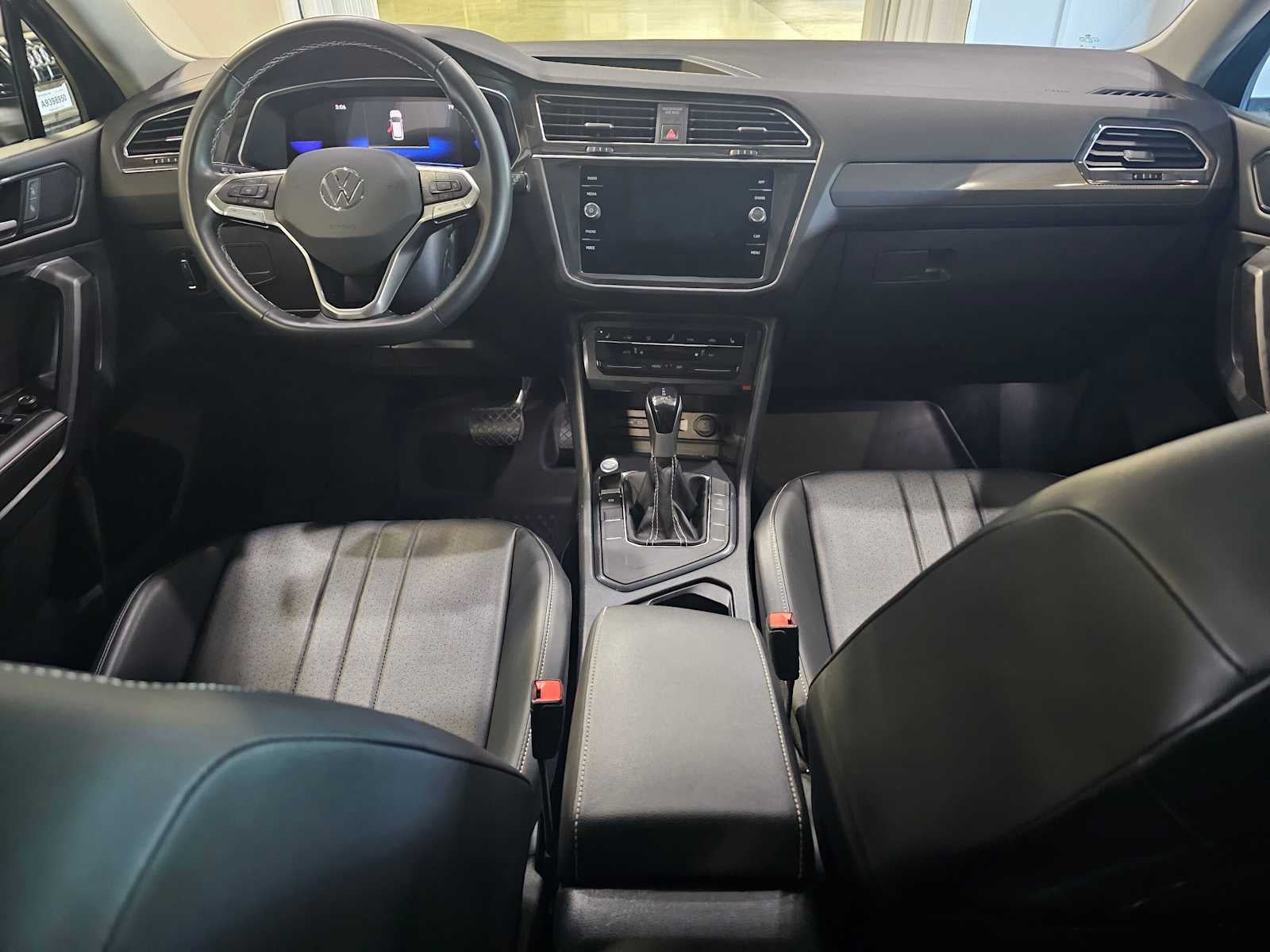 2023 Volkswagen Tiguan 2.0T SE FWD