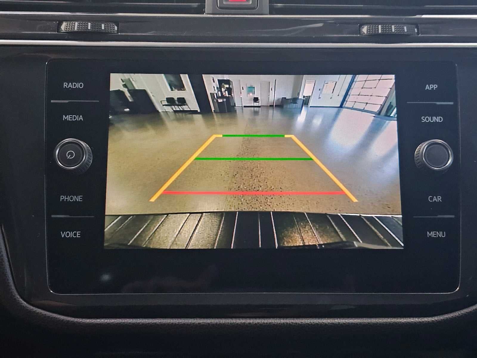 2023 Volkswagen Tiguan 2.0T SE FWD