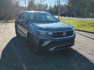 2023 Volkswagen Taos SE 4MOTION *Ltd Avail*