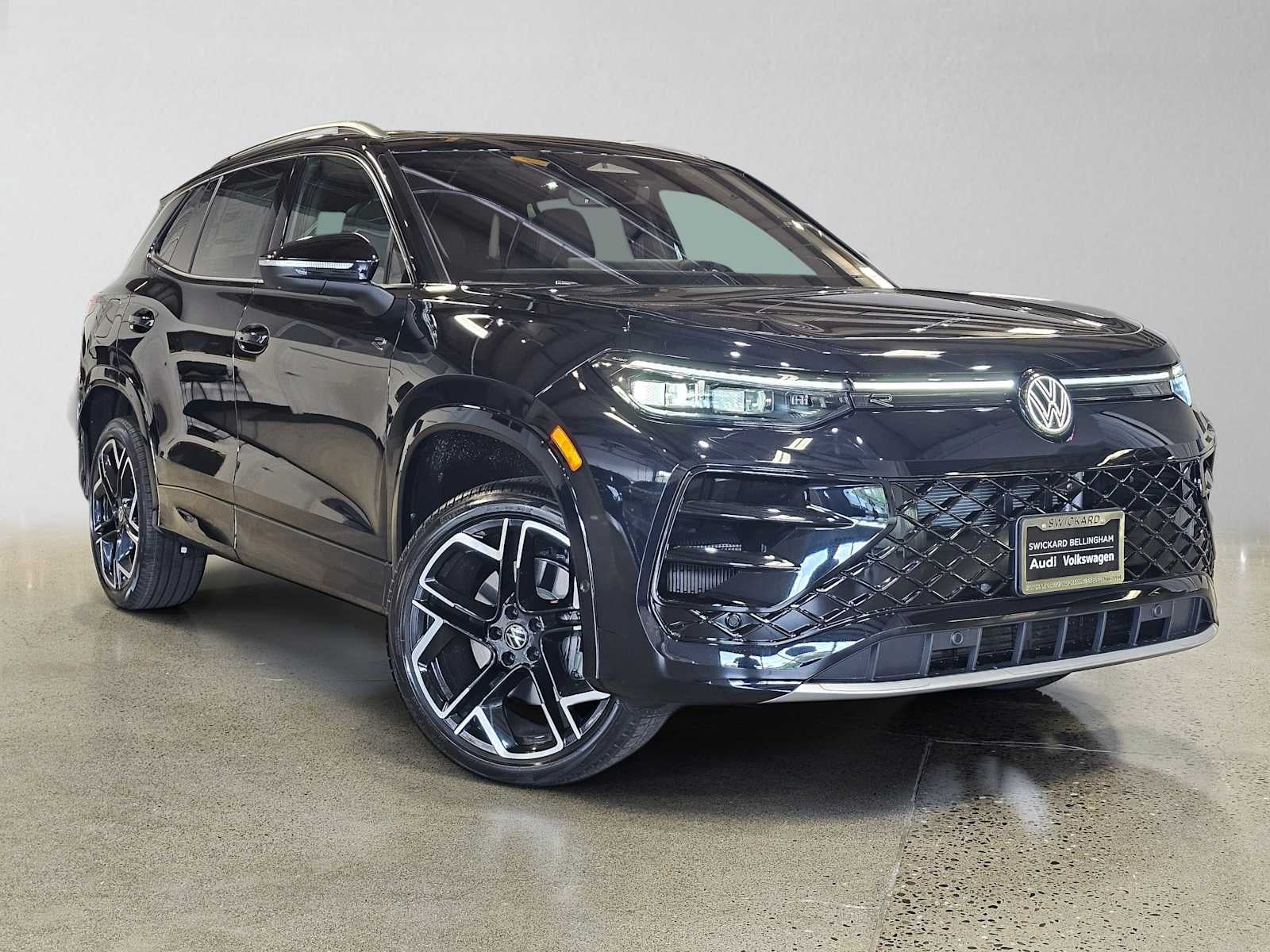 2026 Volkswagen Tiguan SEL R-Line Turbo 4MOTION