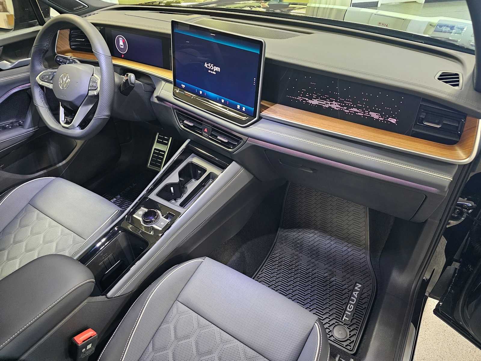 2026 Volkswagen Tiguan SEL R-Line Turbo 4MOTION